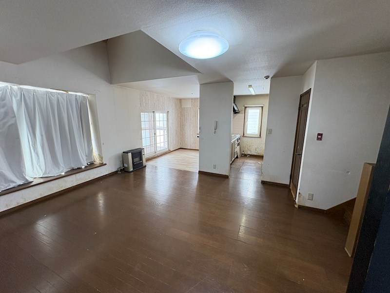 上ところ６７３番　戸建て 内観写真（リビング）