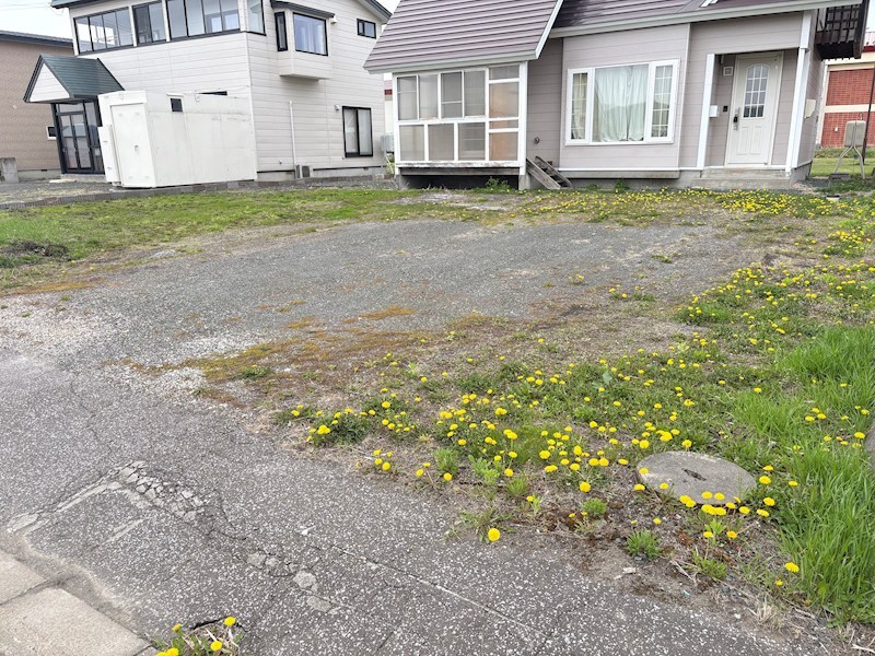 上ところ６７３番　戸建て 現地写真（駐車場）