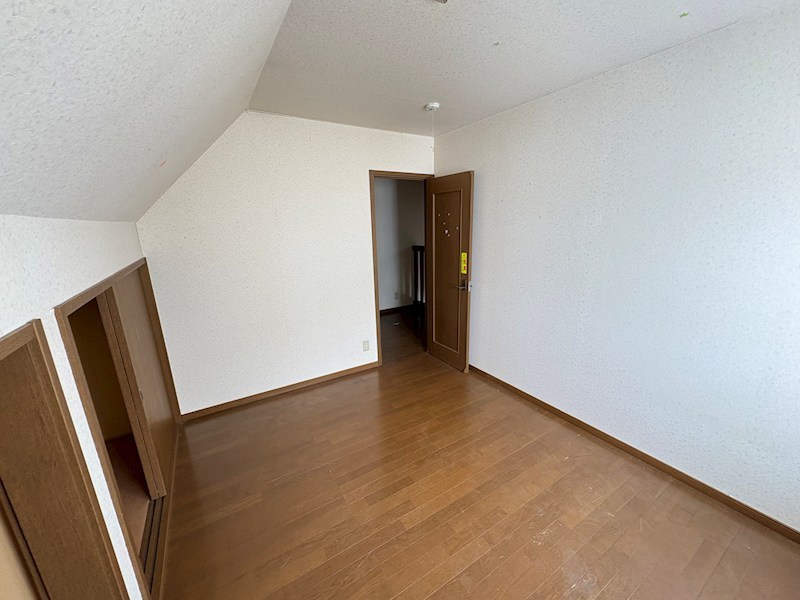 上ところ６７３番　戸建て 内観写真（リビング以外の居室）
