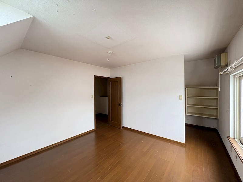 上ところ６７３番　戸建て 内観写真（リビング以外の居室）
