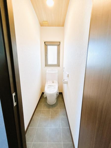 美芳町６丁目２番　戸建て 内観写真（トイレ）