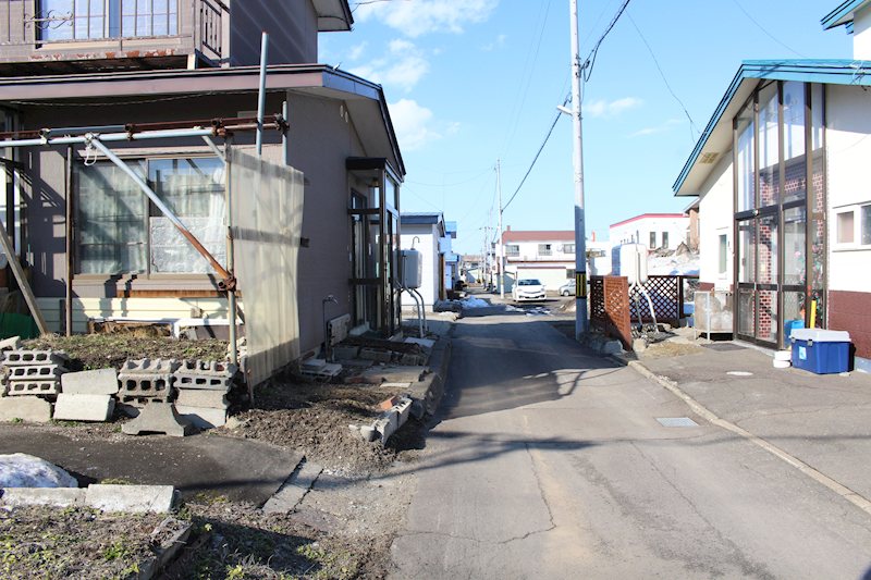 美幌町字仲町２丁目４８番　戸建て 現地写真（前面道路含む現地写真）