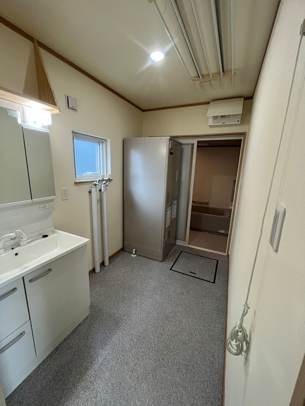 北央町１１０番　戸建て 内観写真（洗面台・洗面所）