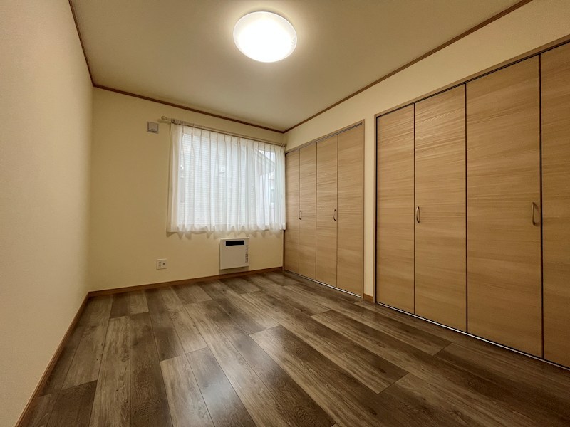 北央町１１０番　戸建て 内観写真（リビング以外の居室）