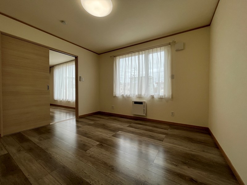 北央町１１０番　戸建て 内観写真（リビング以外の居室）