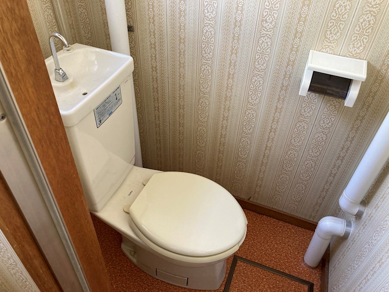 高栄東町３丁目１７７番　戸建て 内観写真（トイレ）