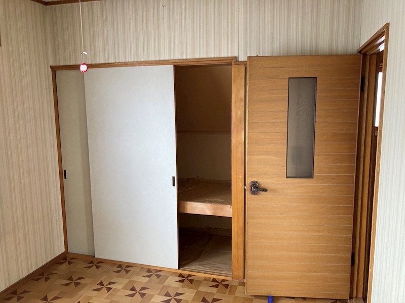 高栄東町３丁目１７７番　戸建て 内観写真（収納）