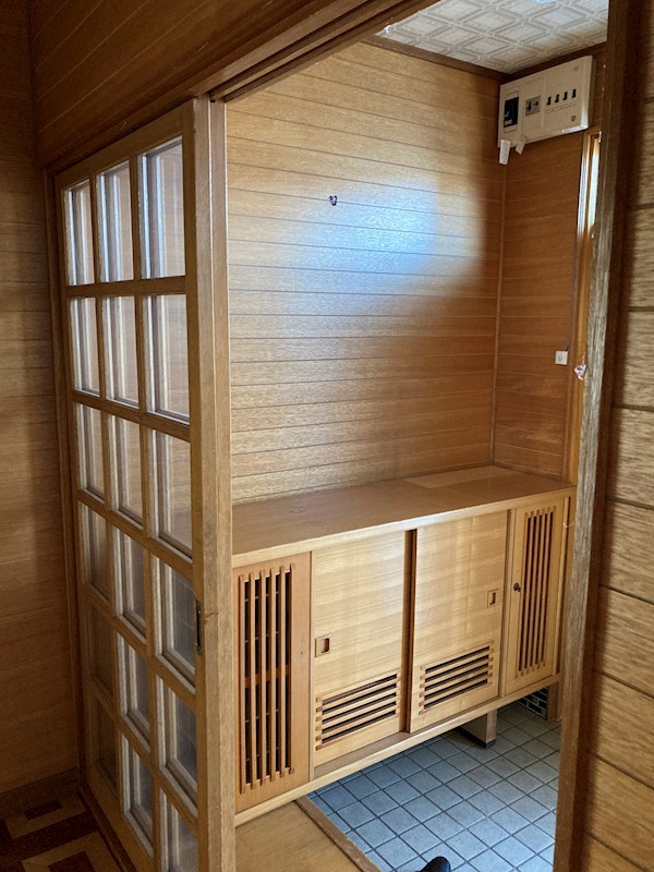 高栄東町３丁目１７７番　戸建て 現地写真（玄関）