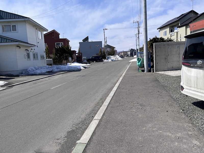 北進町５丁目８１番　戸建て 現地写真（前面道路含む現地写真）