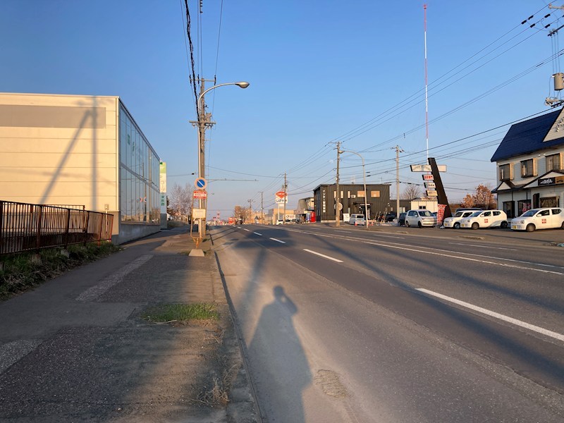 高栄西町１丁目１３１番　土地 現地写真（前面道路含む現地写真）