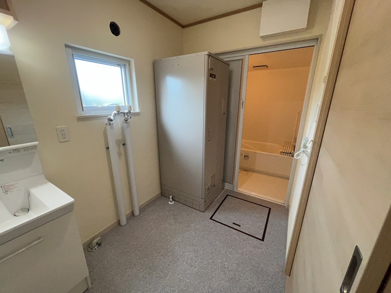 北央町１１６番　戸建て 内観写真（洗面台・洗面所）