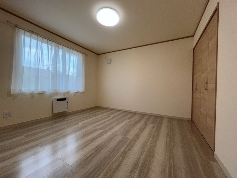 北央町１１６番　戸建て 内観写真（リビング以外の居室）