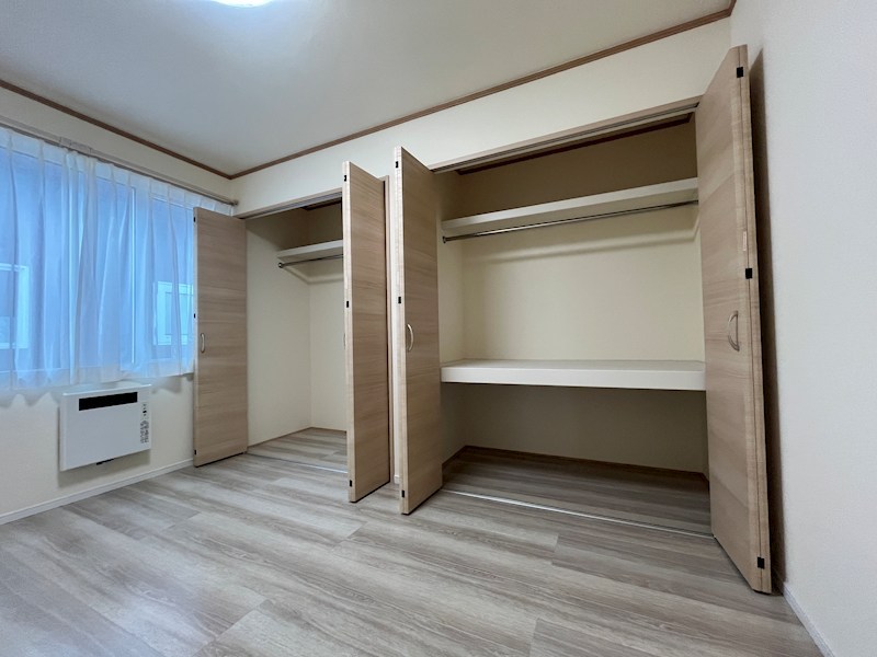 北央町１１６番　戸建て 内観写真（収納）