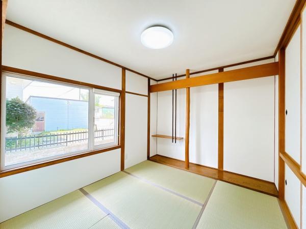 柏陽町５５７番　戸建て 内観写真（リビング以外の居室）
