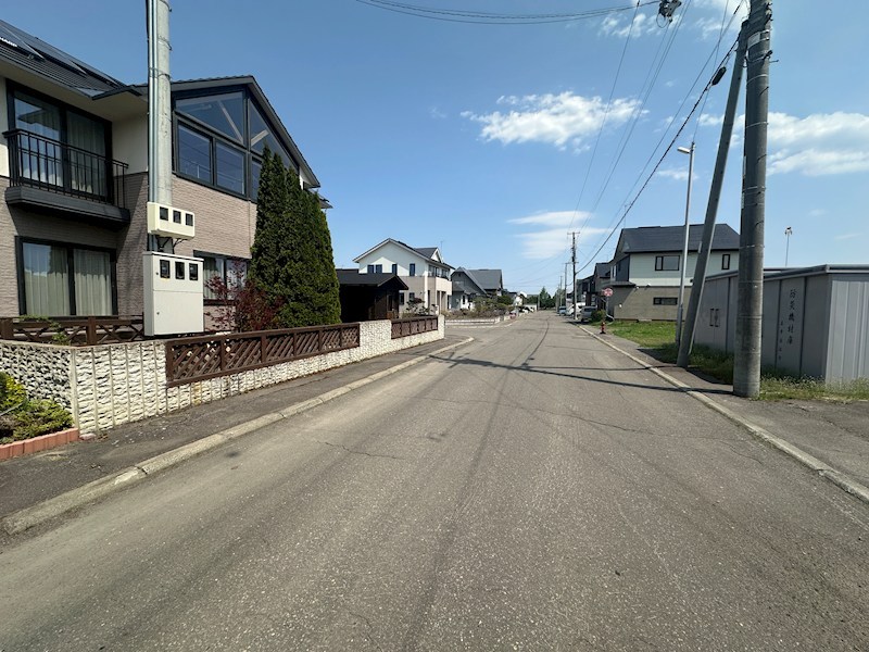 美幌町字稲美１００番　戸建て 現地写真（前面道路含む現地写真）