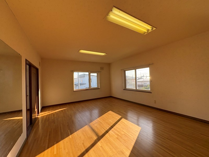 末広町３６８番　戸建て 内観写真（リビング以外の居室）