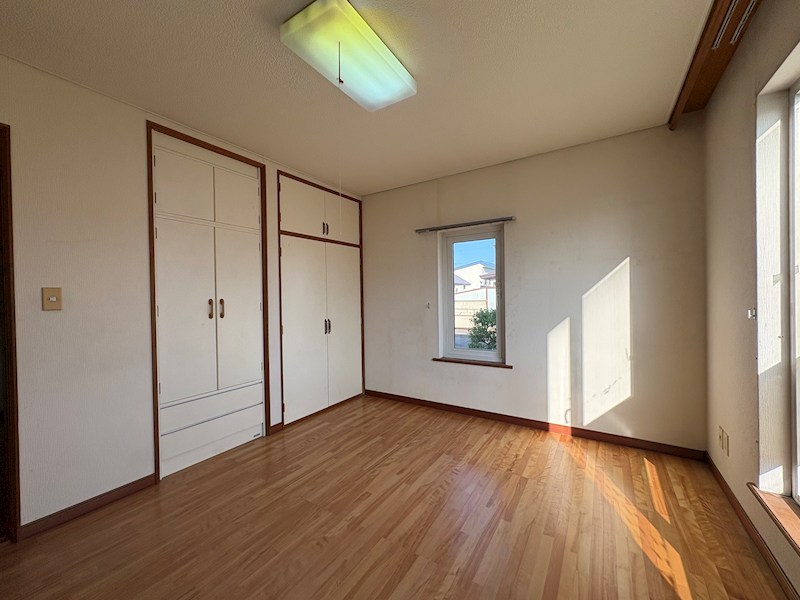 末広町３６８番　戸建て 内観写真（リビング以外の居室）