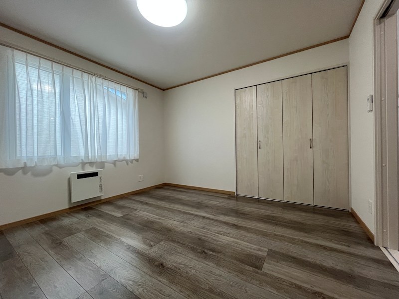中ノ島町３丁目５番　戸建て 内観写真（リビング以外の居室）