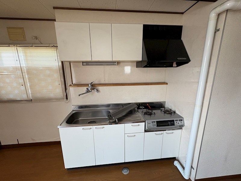 中央三輪２丁目３９９番　戸建て 内観写真（キッチン）