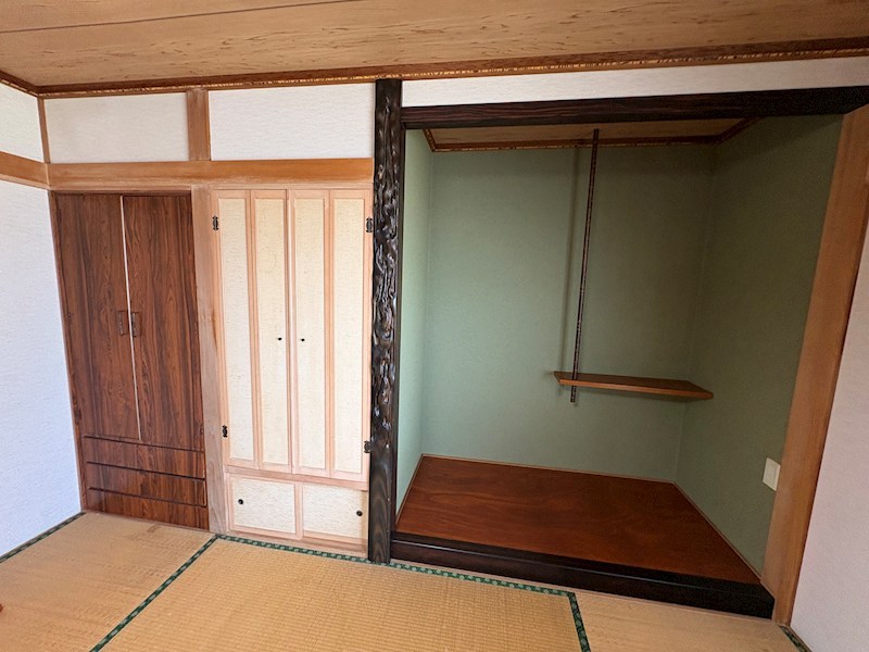 中央三輪２丁目３９９番　戸建て 内観写真（収納）