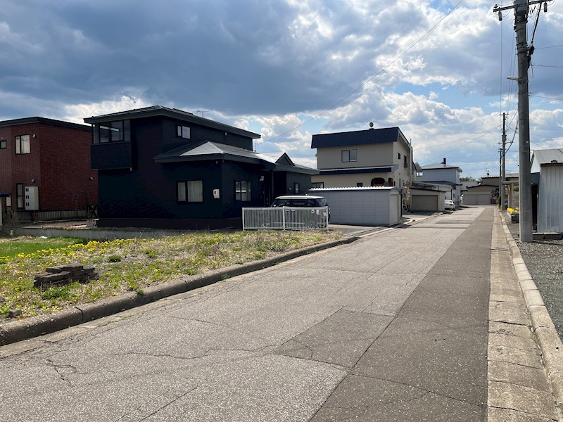 常盤町６丁目１０番　土地 現地写真（前面道路含む現地写真）
