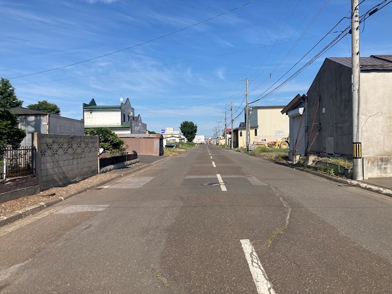 卸町２丁目１番　戸建て 現地写真（前面道路含む現地写真）