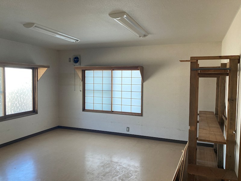 卸町２丁目１番　戸建て 内観写真（リビング以外の居室）