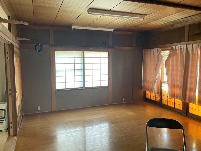 卸町２丁目１番　戸建て 内観写真（リビング以外の居室）