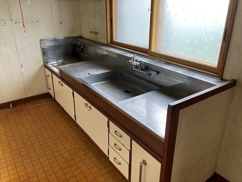 清見町４２番　戸建て 内観写真（キッチン）