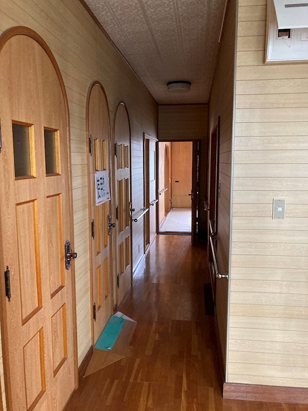 清見町４２番　戸建て 内観写真（内装）