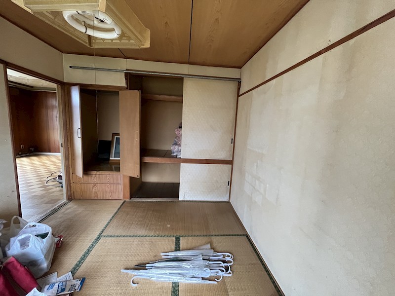 無加川町３９６番　戸建て 内観写真（収納）