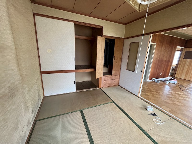 無加川町３９６番　戸建て 内観写真（収納）