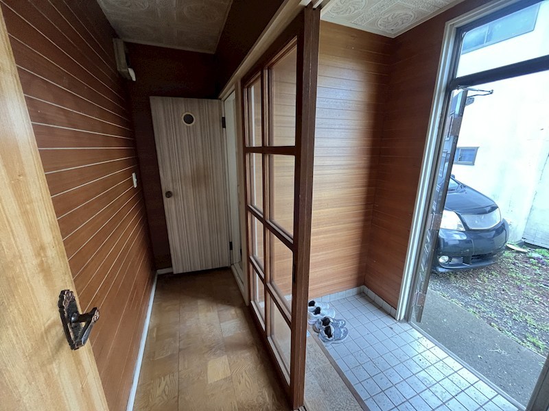 無加川町３９６番　戸建て 現地写真（玄関）