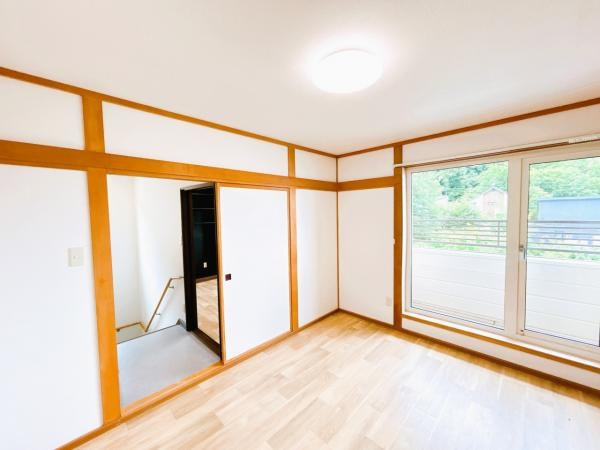 川東３４０番　戸建て 内観写真（リビング以外の居室）