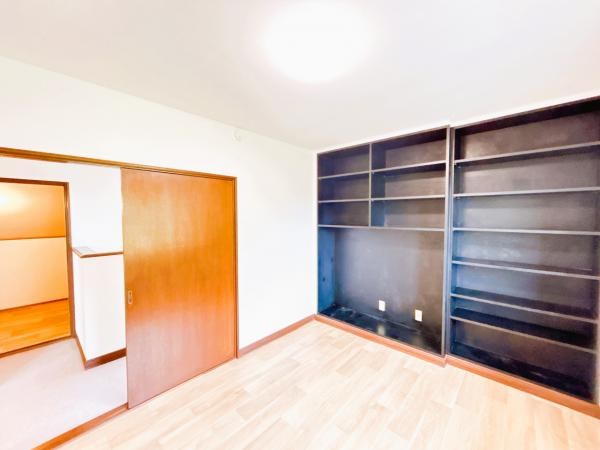 川東３４０番　戸建て 内観写真（リビング以外の居室）