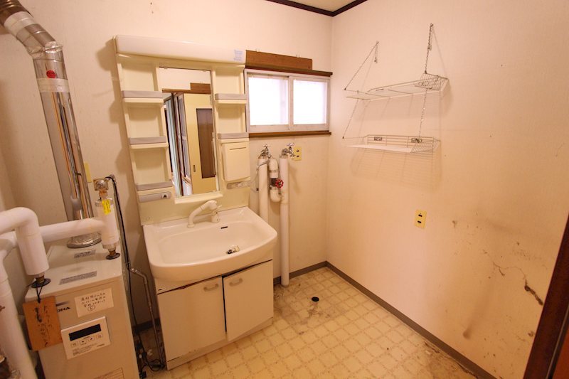 北光３２１番　戸建て 内観写真（洗面台・洗面所）