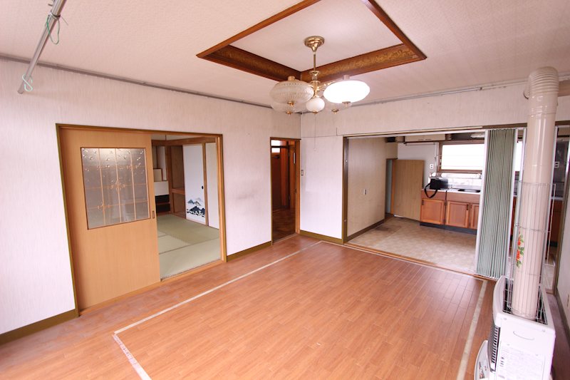 北光３２１番　戸建て 内観写真（リビング）