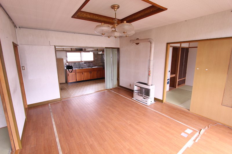 北光３２１番　戸建て 内観写真（リビング）
