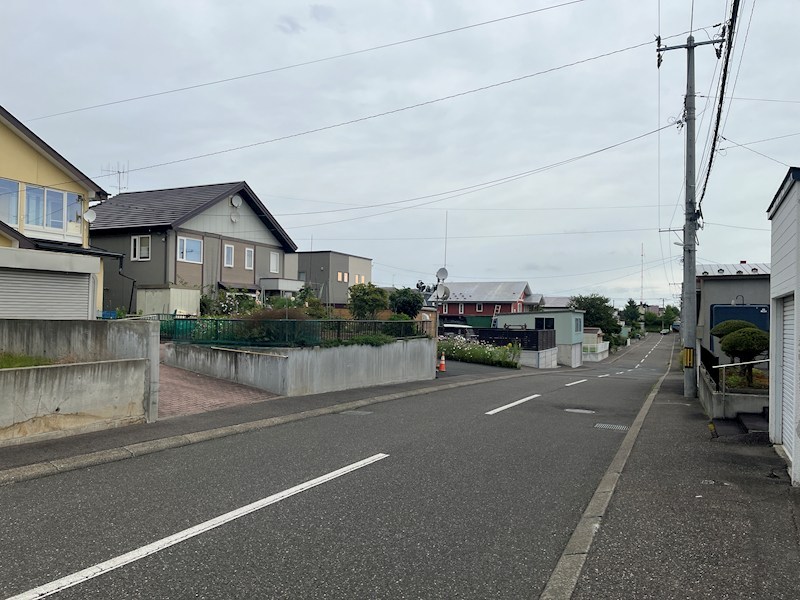 緑ヶ丘５丁目３１番　戸建て 現地写真（前面道路含む現地写真）