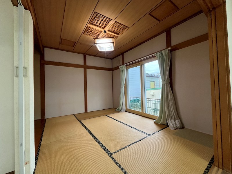 緑ヶ丘５丁目３１番　戸建て 内観写真（リビング以外の居室）
