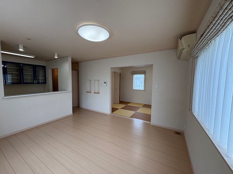 ひかり野１丁目１０番　戸建て 内観写真（リビング）