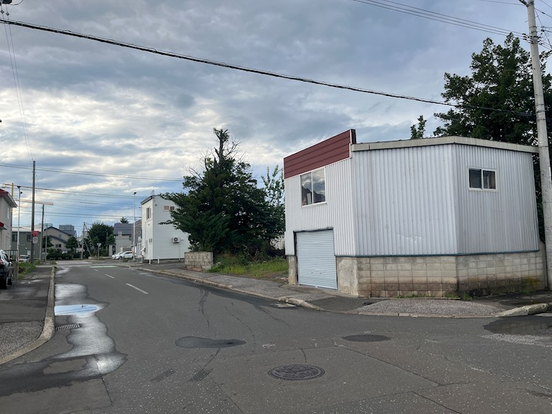 清月町８番　戸建て 現地写真（前面道路含む現地写真）