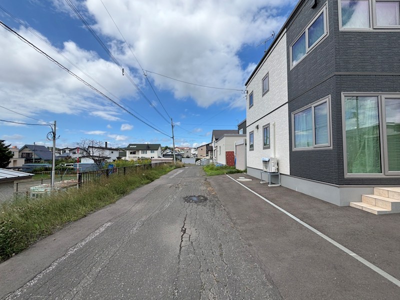 高砂町１１番　戸建て 現地写真（前面道路含む現地写真）