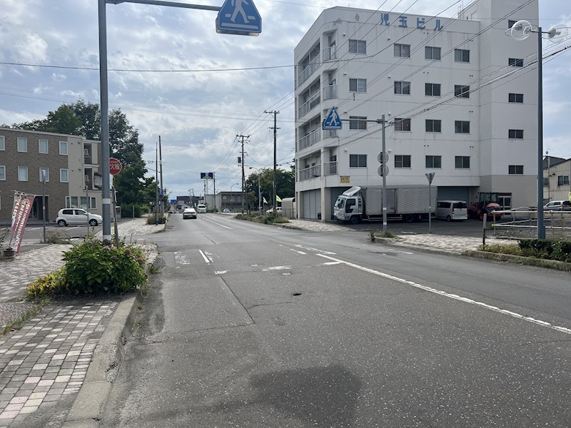 北４条西６丁目１３番　土地 現地写真（前面道路含む現地写真）