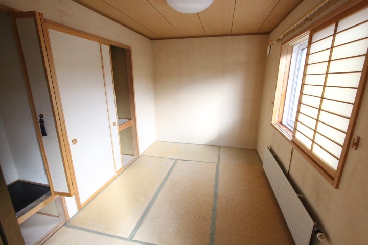 清見町７１番　戸建て 内観写真（リビング以外の居室）