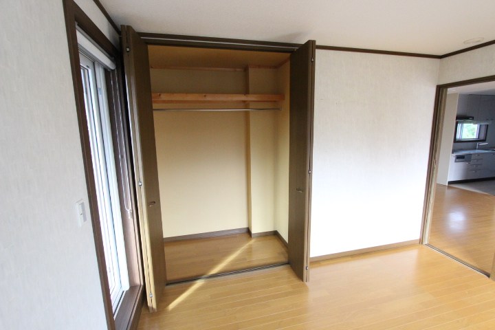 清見町７１番　戸建て 内観写真（収納）