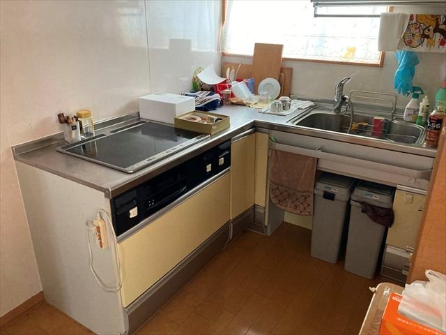 朝日町４８番　戸建て 内観写真（キッチン）