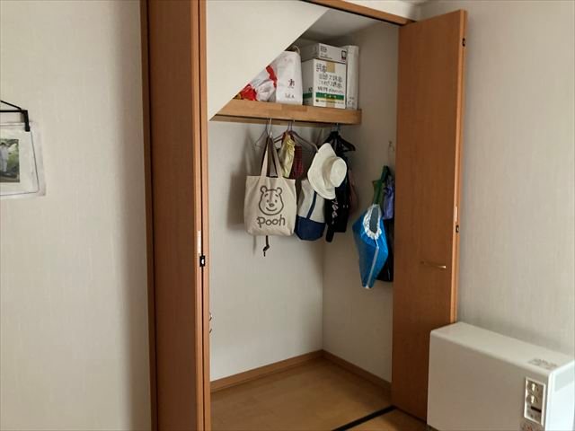朝日町４８番　戸建て 内観写真（収納）