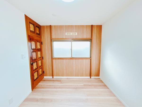 桜町５丁目１０番　戸建て 内観写真（リビング以外の居室）