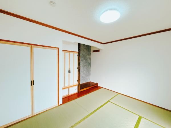 桜町５丁目１０番　戸建て 内観写真（リビング以外の居室）